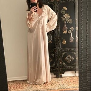 *SOLD* Vintage Halston for Formfit Rogers Lingerie, Robe, Loungewear
